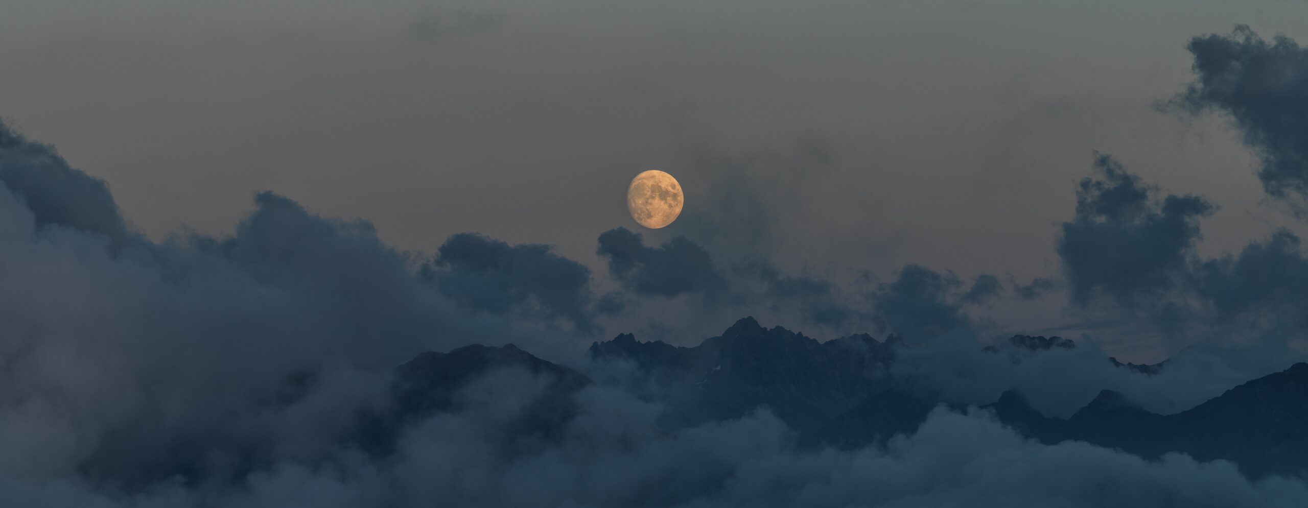 Mond_0001